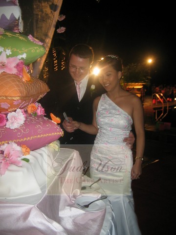 Published February 21 2010 fondant cake judy uson manila weddings 